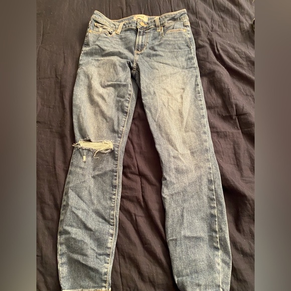 PAIGE Denim Verdugo Crop Ankle Jeans in Medium Wash - Picture 8 of 9